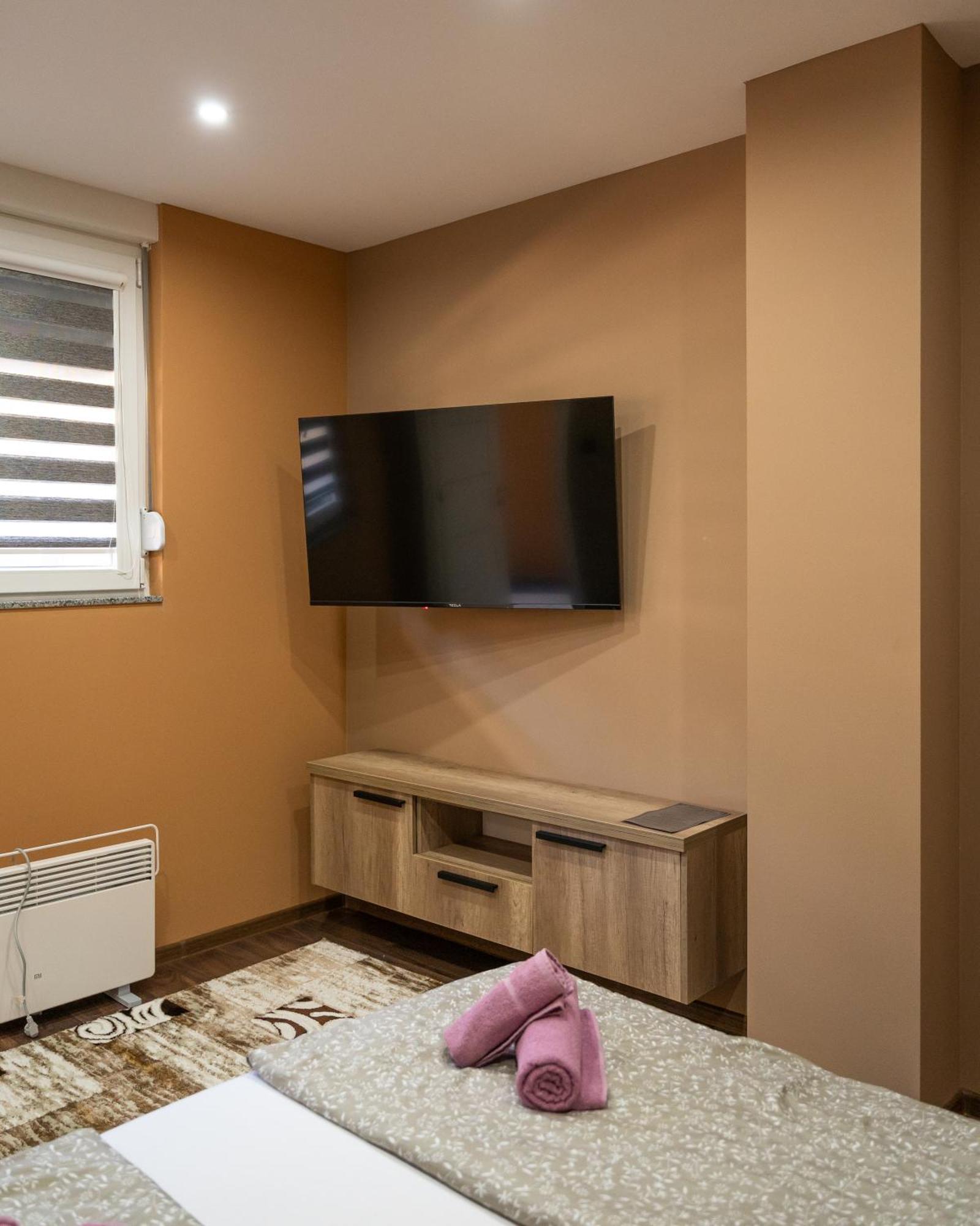 Ema, Asja, Eda Apartments Зениця Екстер'єр фото